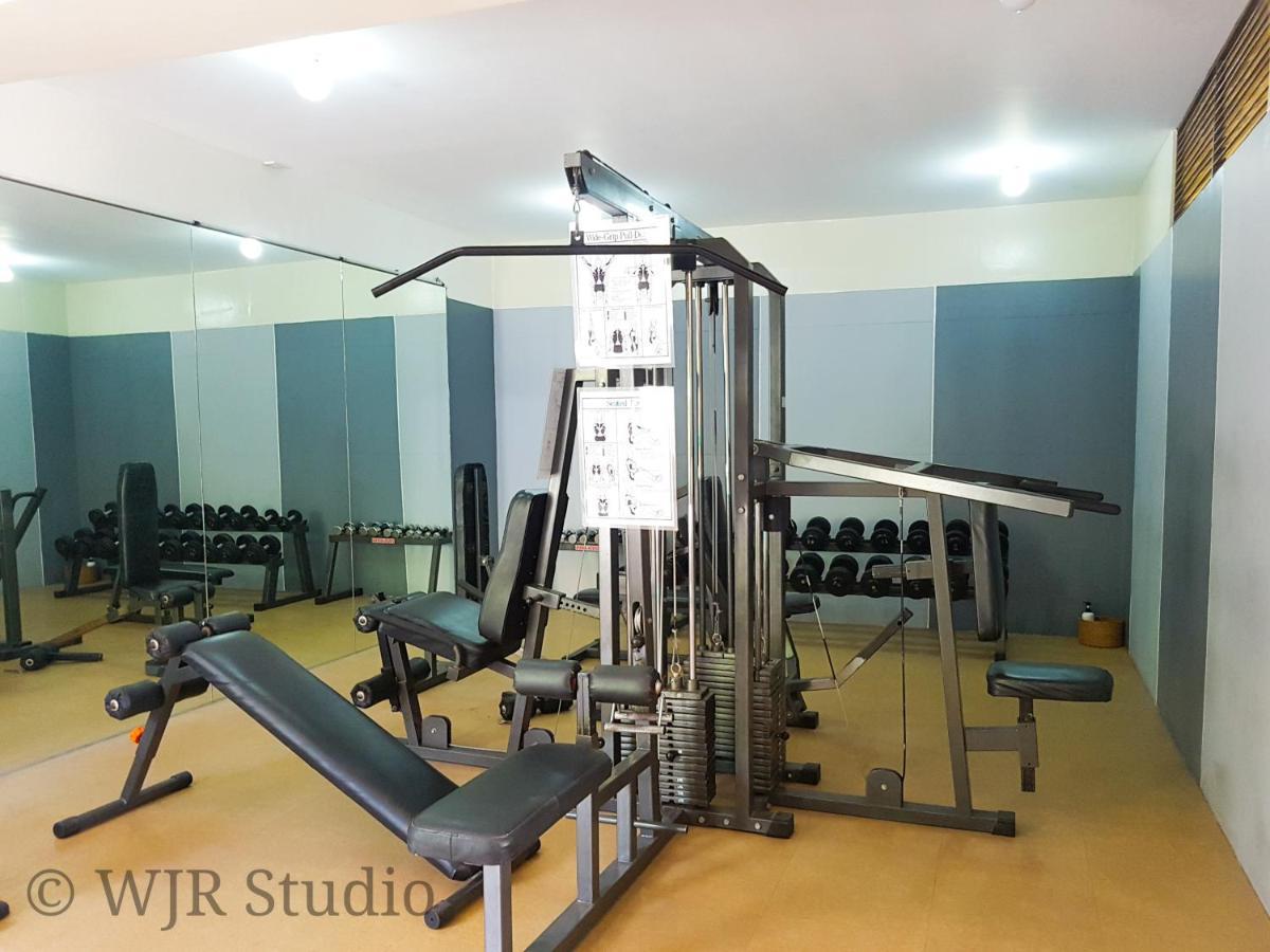 Aparthotel Centropolis King Bed Deluxe Muntinlupa City Esterno foto