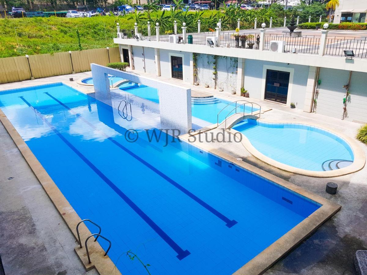Aparthotel Centropolis King Bed Deluxe Muntinlupa City Esterno foto