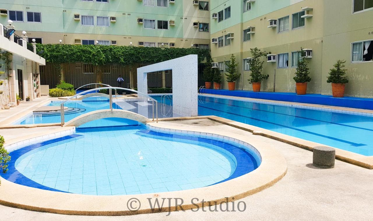 Aparthotel Centropolis King Bed Deluxe Muntinlupa City Esterno foto